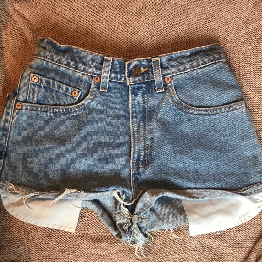 Levi’s Cutoff Shorts